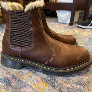 Dr. Marten Fur Lined Chelsea Boots Size 9